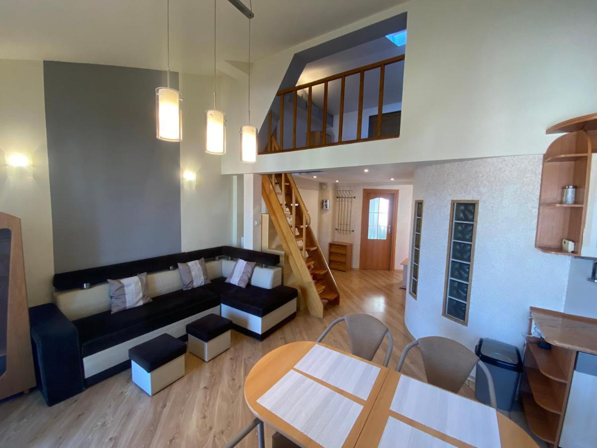 شقة رشيشوف  في Apartament #Widokowa المظهر الخارجي الصورة